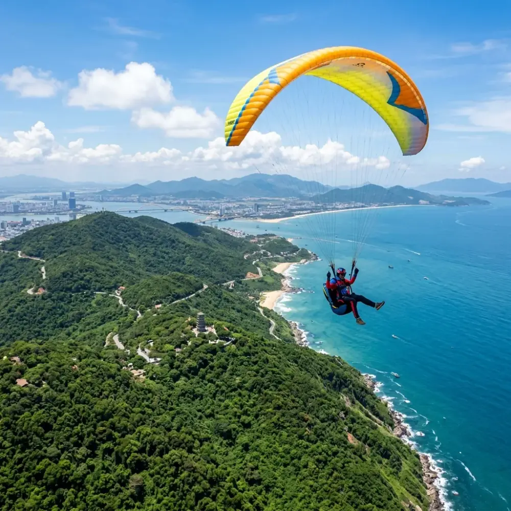 Trải Nghiệm Bay Dù Lượn Đà Nẵng: Cất Cánh Đỉnh Sơn Trà & Bay Đôi Cùng Phi Công Ngắm Toàn Cảnh Vịnh Biển
